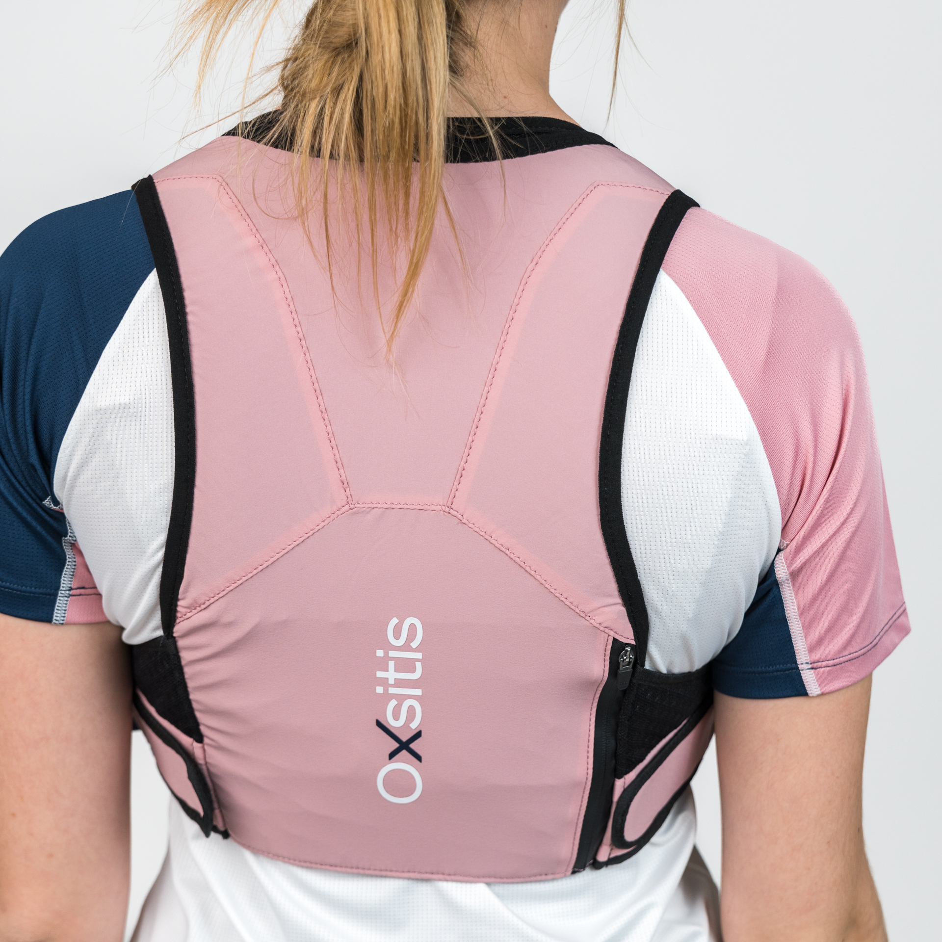 GRAVITY-5-BLEU-ROSE-DSC6990