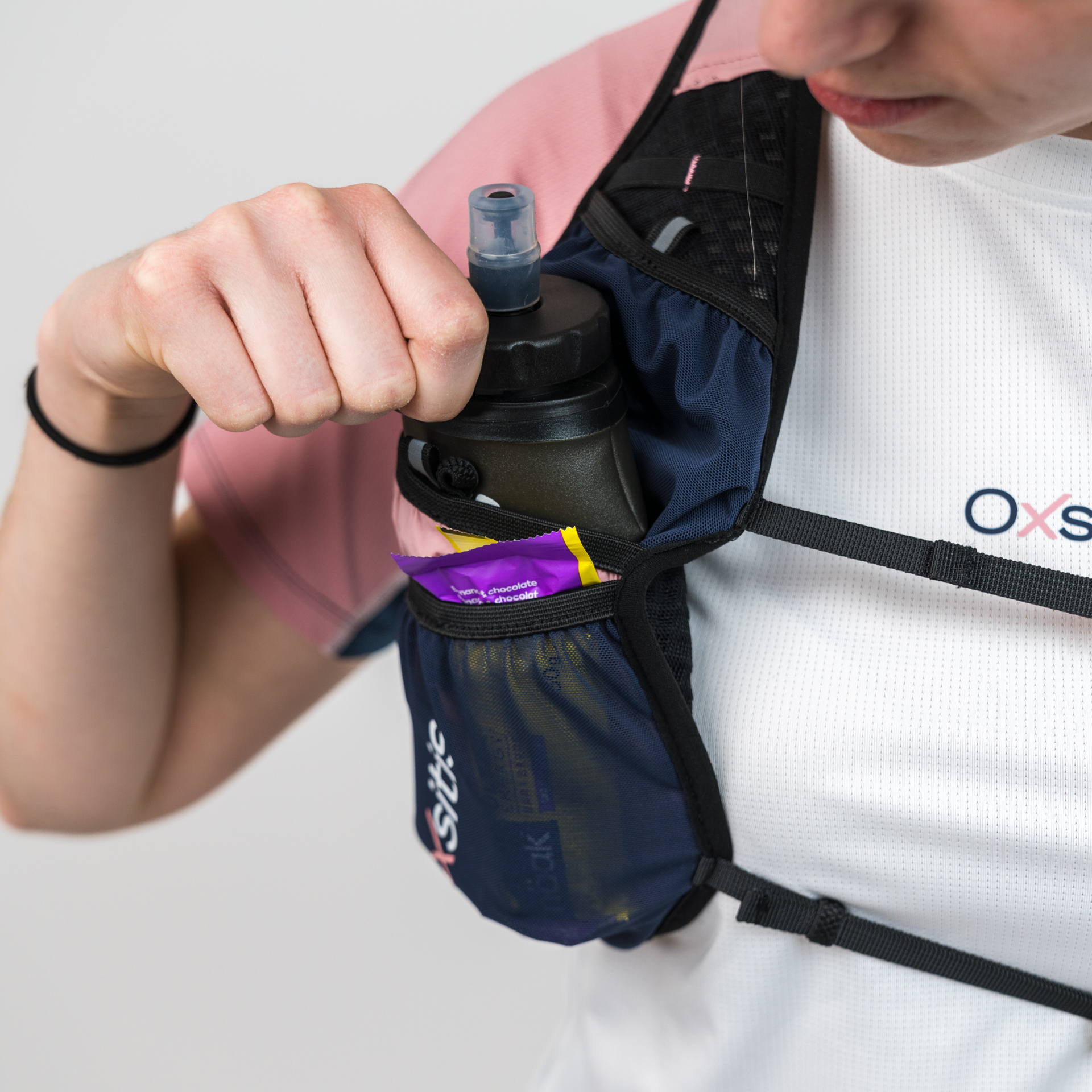 GRAVITY-5-BLEU-ROSE-DSC6997