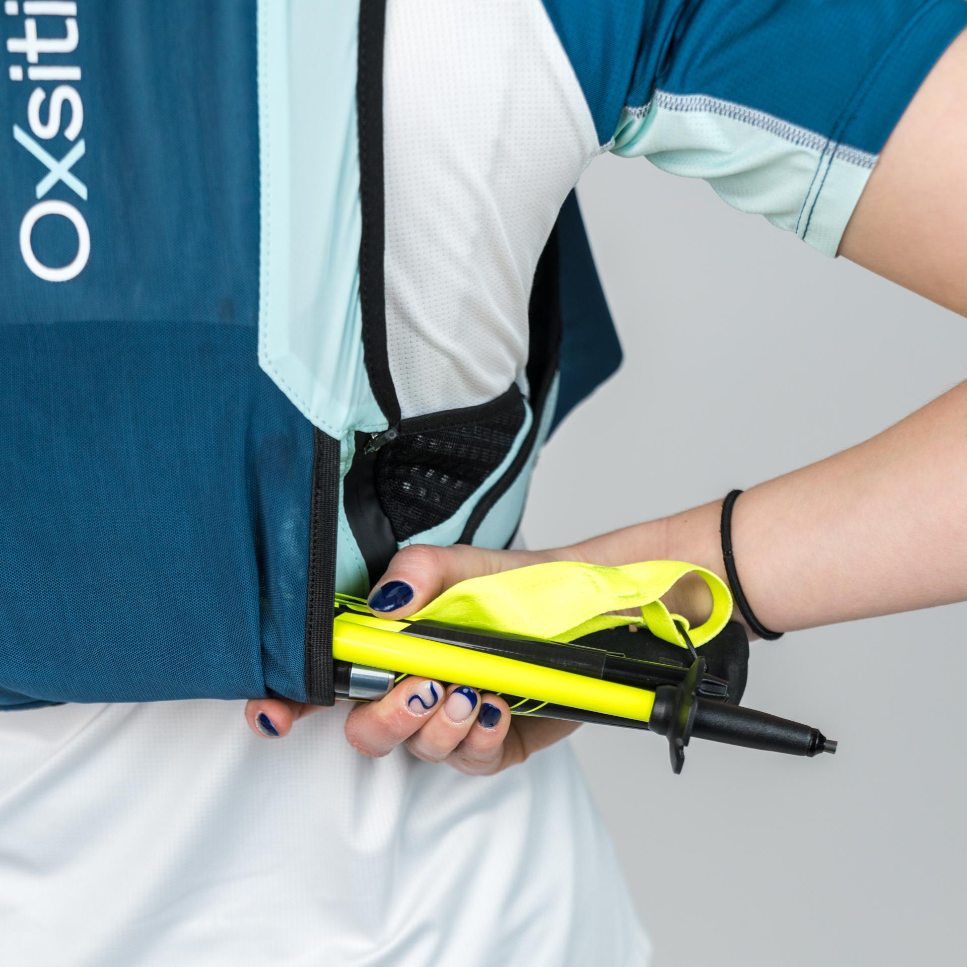 GRAVITY-10W-BLEUVERTCLAIR-DSC6924